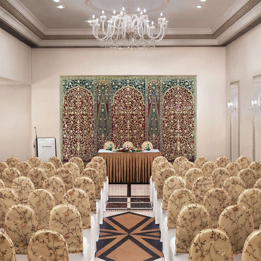 Le Meridien Bangalore Exteriör bild