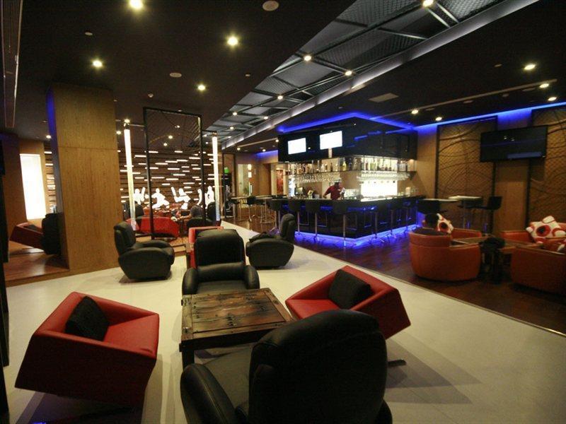 Le Meridien Bangalore Exteriör bild