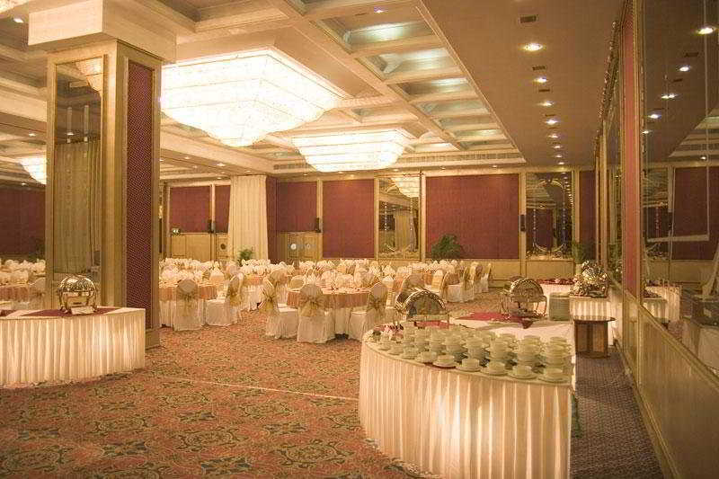 Le Meridien Bangalore Exteriör bild