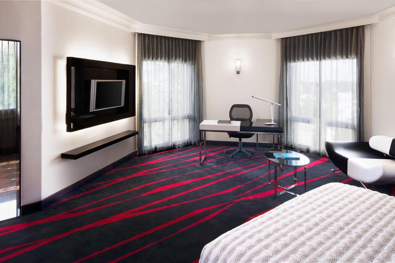 Le Meridien Bangalore Exteriör bild