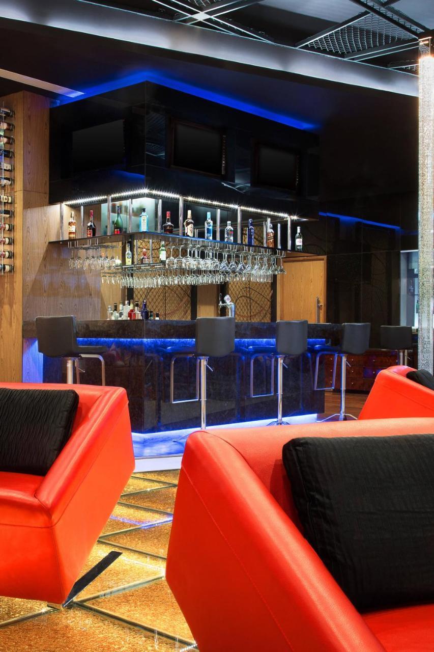 Le Meridien Bangalore Exteriör bild